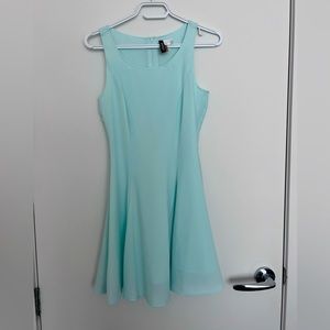 H&M dress in size 4